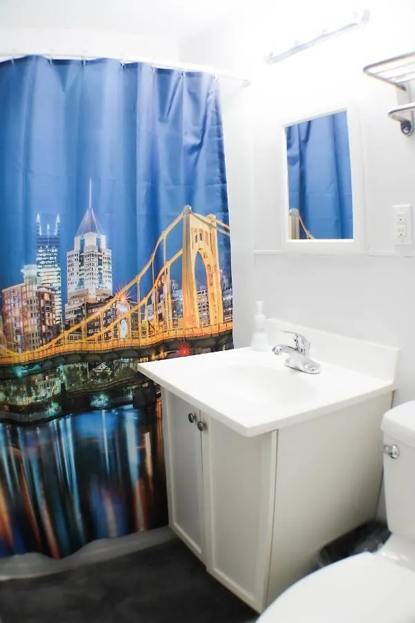 Apartment 2 Bedroom - Off Street Parking - Amazing View Nearby Pittsburgh